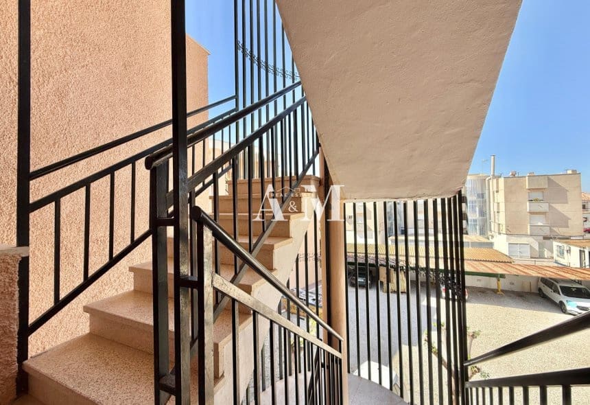 Apartamento de 1 habitación en Santiago de la Ribera en alquiler - 600 € (Ref: 10120539)
