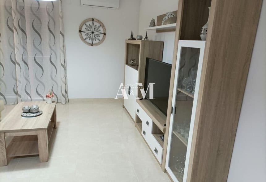 2 soveværelse Lejlighed til leje i Almoradi med swimmingpool garage - € 650 (Ref: 10120885)