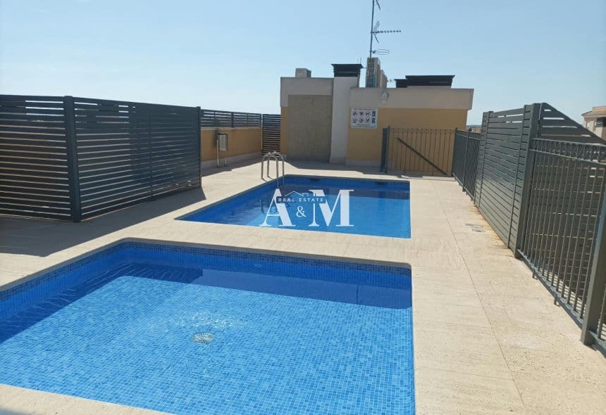 2 soveværelse Lejlighed til leje i Almoradi med swimmingpool garage - € 650 (Ref: 10120885)