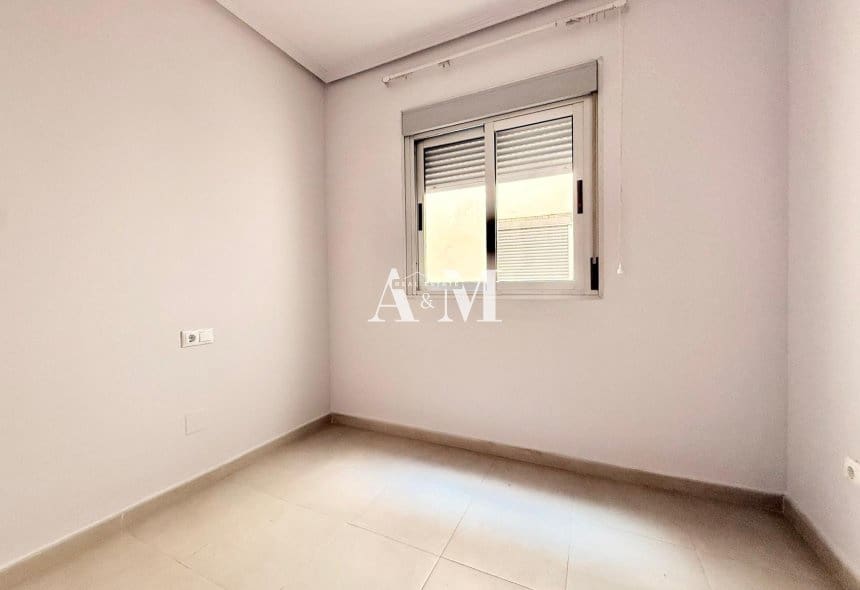 3 slaapkamer Appartement te koop in Torrevieja met garage - € 175.000 (Ref: 10121050)