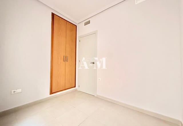 3 slaapkamer Appartement te koop in Centro, Torrevieja met garage - € 175.000 (Ref: 10121050)