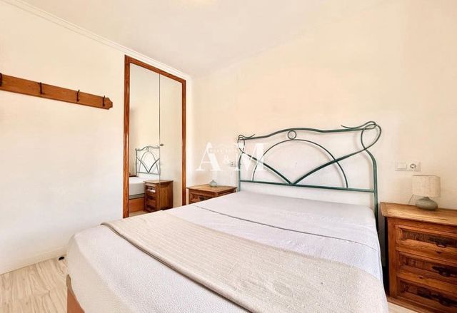 Bungalow de 2 habitaciones en Aguas Nuevas, Torrevieja en alquiler con piscina - 850 € (Ref: 10121096)