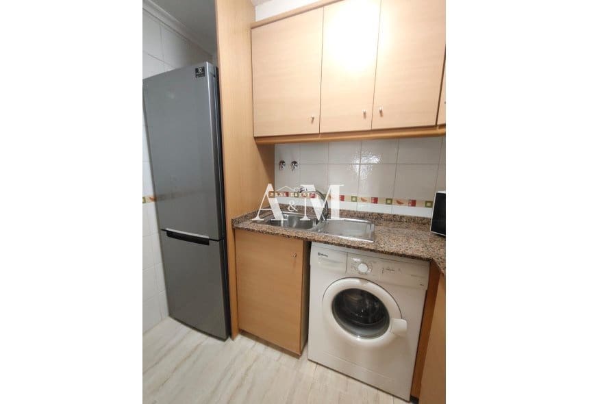 Apartamento Playa de 1 habitación en Torrevieja en alquiler - 850 € (Ref: 10127302)