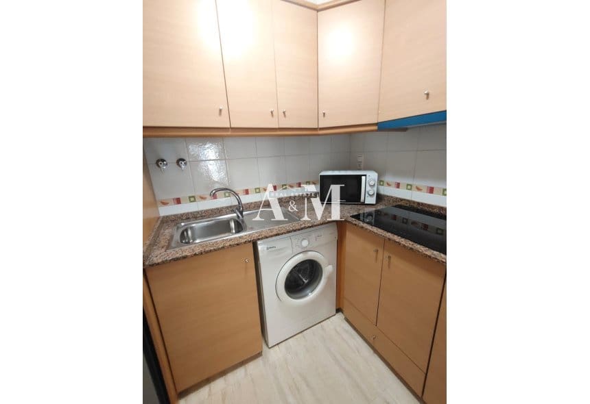 Apartamento Playa de 1 habitación en Torrevieja en alquiler - 850 € (Ref: 10127302)