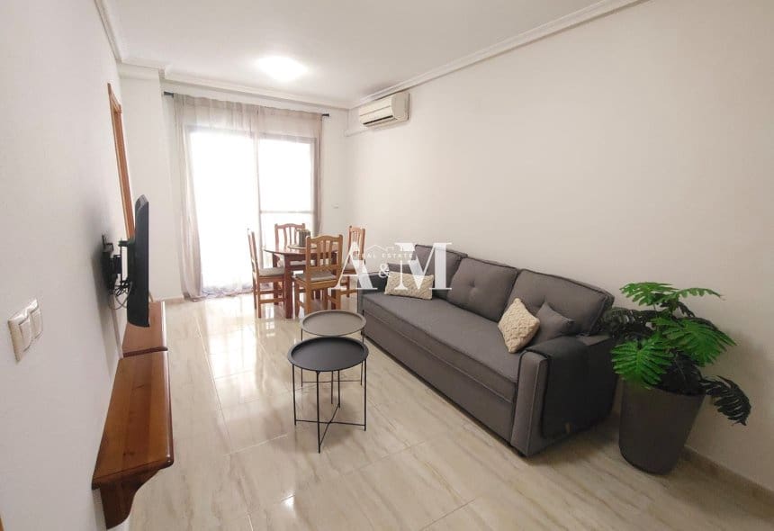 Apartamento Playa de 1 habitación en Torrevieja en alquiler - 850 € (Ref: 10127302)