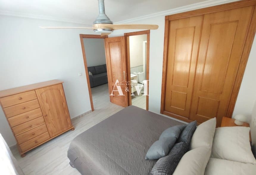 Apartamento Playa de 1 habitación en Torrevieja en alquiler - 850 € (Ref: 10127302)