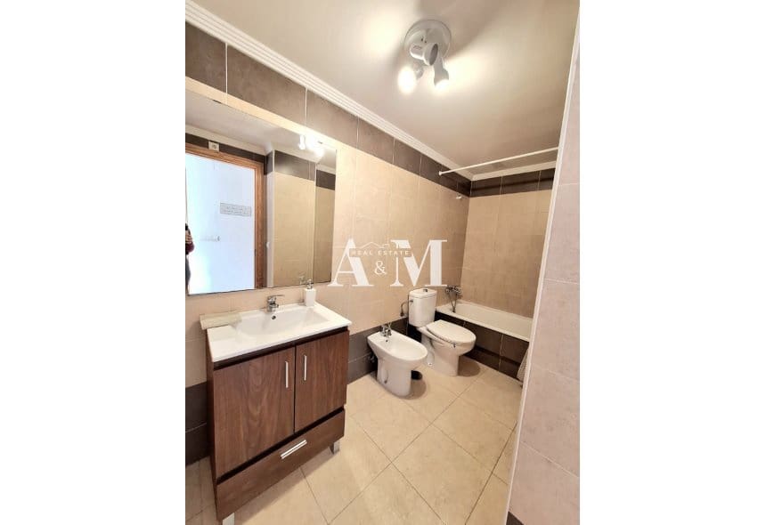 2 soverom Leilighet til leie i Torrevieja med svømmebasseng - € 780 (Ref: 10130381)