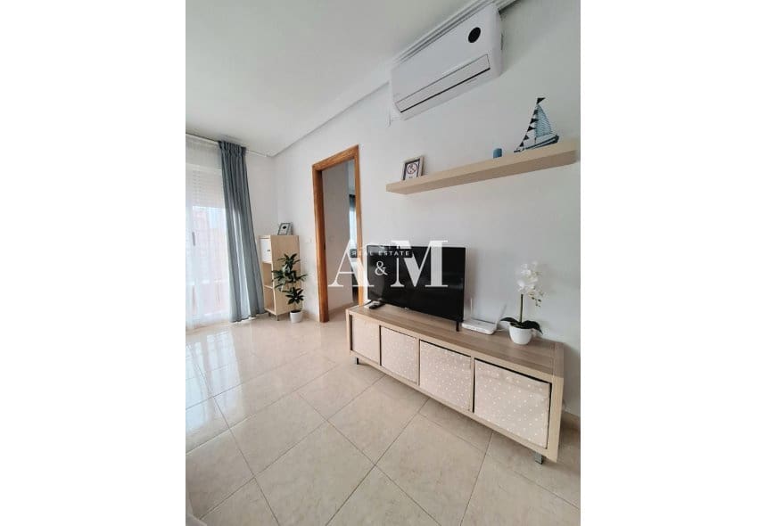 2 soverom Leilighet til leie i Torrevieja med svømmebasseng - € 780 (Ref: 10130381)