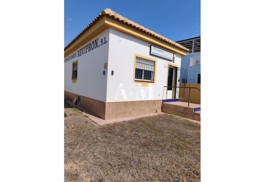 Erhverv til leje i Torrevieja - € 1.600 (Ref: 10130745)