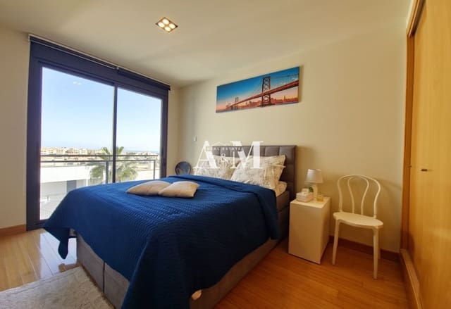 2 soveværelse Lejlighed til leje i Campoamor, Orihuela med swimmingpool garage - € 1.100 (Ref: 10130746)