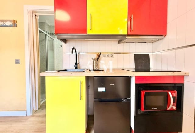 Estudio en Las Piscinas Naturales, Torrevieja en alquiler - 650 € (Ref: 10136526)