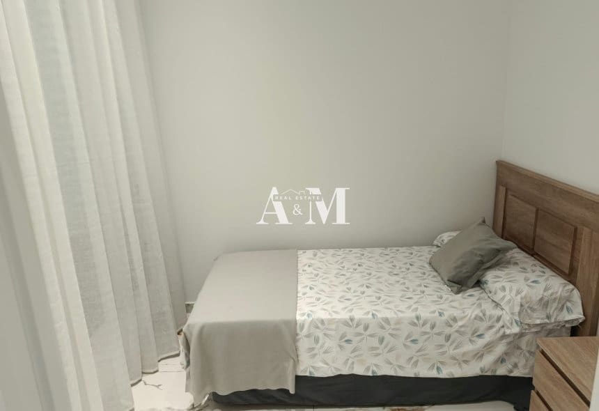 2 soverom Leilighet til leie i Torrevieja - € 1 100 (Ref: 10141334)