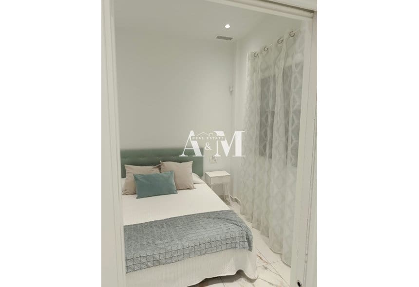 2 soverom Leilighet til leie i Torrevieja - € 1 100 (Ref: 10141334)