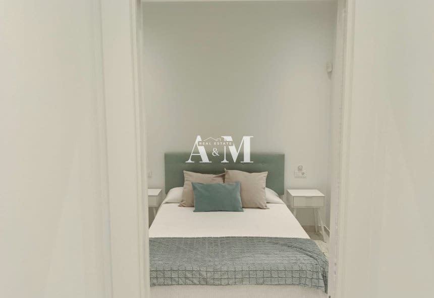 2 soverom Leilighet til leie i Torrevieja - € 1 100 (Ref: 10141334)