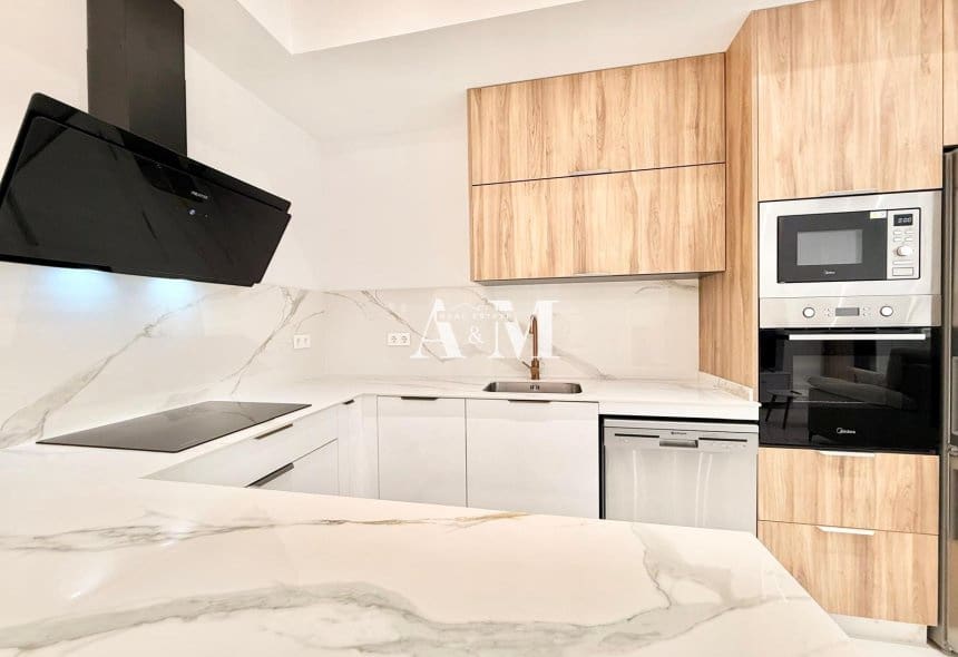 2 bedroom Apartment for rent in Torrevieja - € 1,100 (Ref: 10141334)