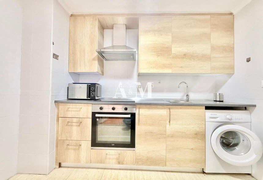 2 soveværelse Lejlighed til leje i Guardamar del Segura - € 850 (Ref: 10141335)