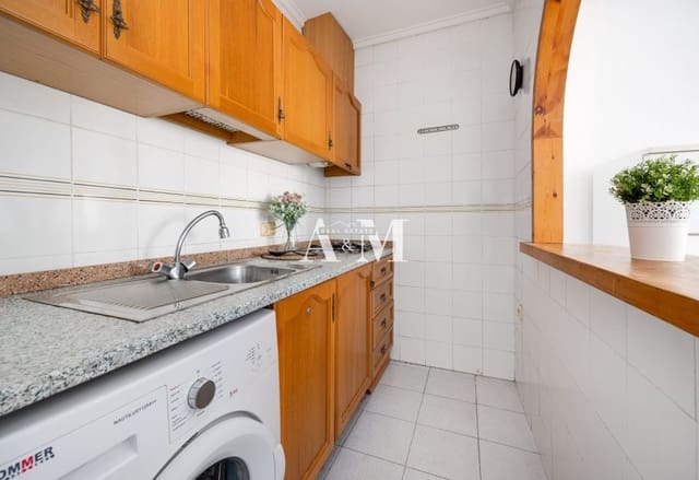 Appartement de Plage de 1 chambre à louer à Playa de los Locos, Torrevieja avec piscine - 700 € (Ref: 10144738)
