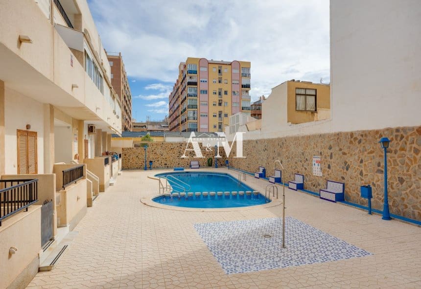 1 camera da letto Appartamento sulla Spiaggia da affittare in Torrevieja con piscina - 700 € (Rif: 10144738)