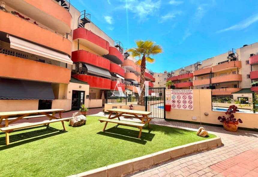 2 soveværelse Lejlighed til leje i Almoradi med swimmingpool - € 680 (Ref: 10145031)