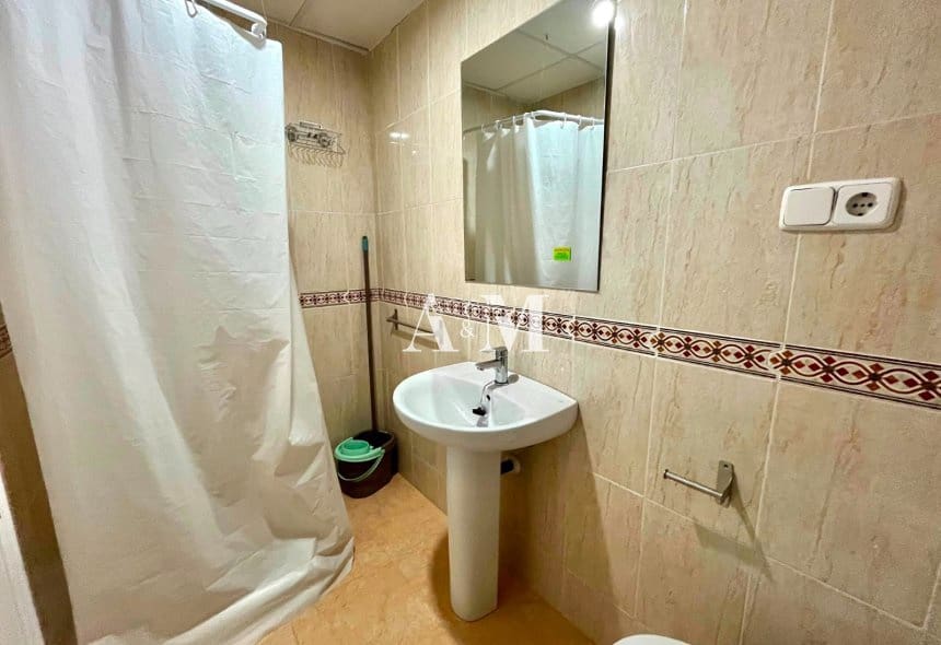 2 soveværelse Lejlighed til leje i Almoradi med swimmingpool - € 680 (Ref: 10145031)