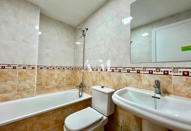 2 soveværelse Lejlighed til leje i Almoradí med swimmingpool - € 680 (Ref: 10145031)