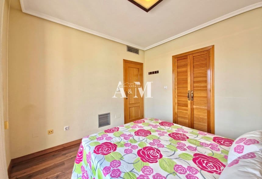 Maison de Ville de 4 chambres à louer à San Pedro del Pinatar - 1 200 € (Ref: 10145174)
