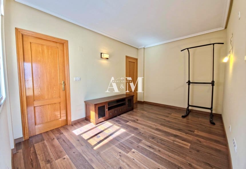 Maison de Ville de 4 chambres à louer à San Pedro del Pinatar - 1 200 € (Ref: 10145174)