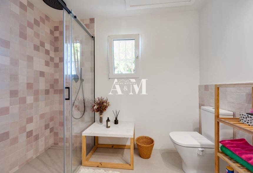 3 sovrum Villa att hyra i Torrevieja med pool - 2 500 € (Ref: 10147932)