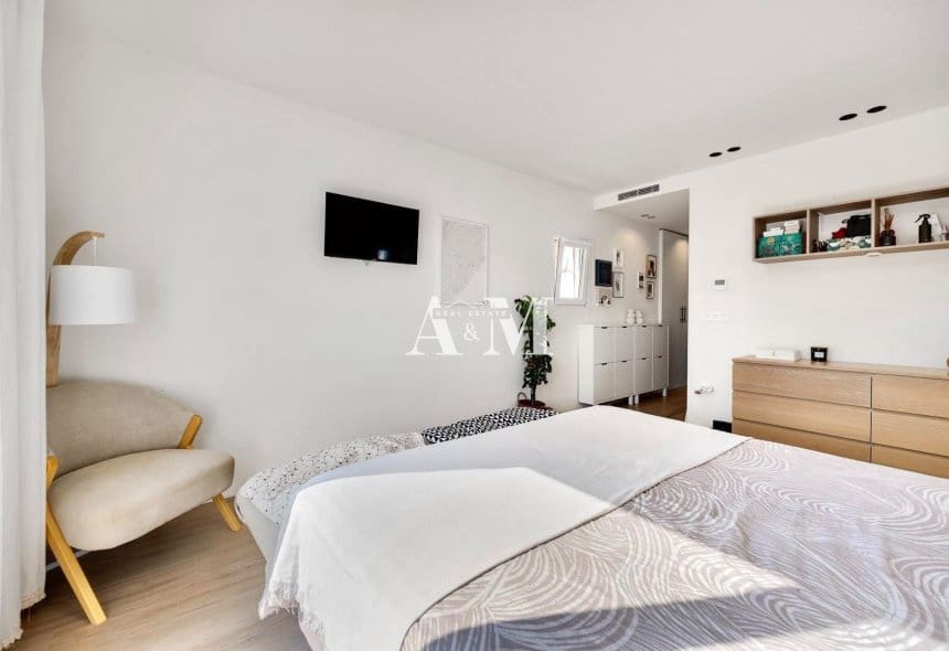 3 sovrum Villa att hyra i Torrevieja med pool - 2 500 € (Ref: 10147932)