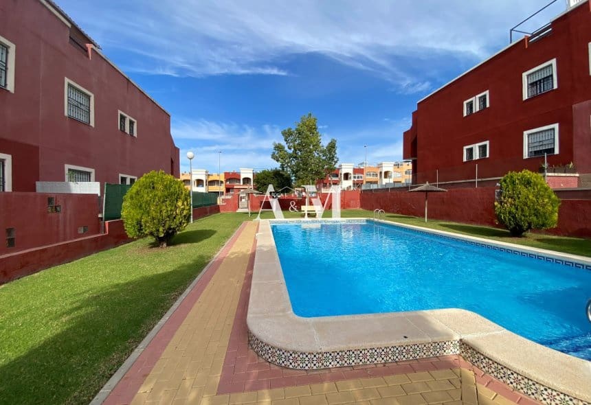 2 bedroom Bungalow for rent in Orihuela Costa with pool - € 1,100 (Ref: 10148006)