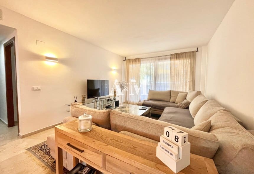 2 bedroom Beach Apartment for rent in Orihuela Costa with pool garage - € 1,200 (Ref: 10153786)