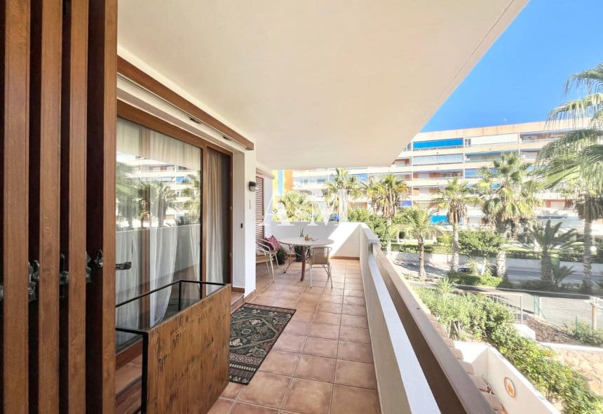 2 bedroom Beach Apartment for rent in Orihuela Costa with pool garage - € 1,200 (Ref: 10153786)