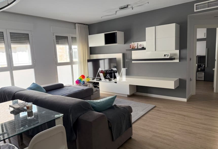 3 sovrum Lägenhet att hyra i Los Montesinos - 800 € (Ref: 10156165)