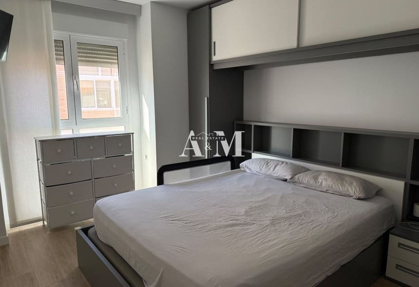 3 sovrum Lägenhet att hyra i Los Montesinos - 800 € (Ref: 10156165)