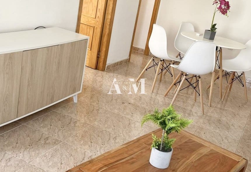 2 slaapkamer Appartement te huur in Torrevieja met zwembad - € 850 (Ref: 10156166)