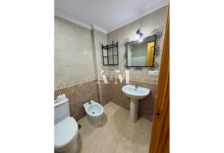 2 soverom Leilighet til leie i San Miguel de Salinas - € 850 (Ref: 10156788)