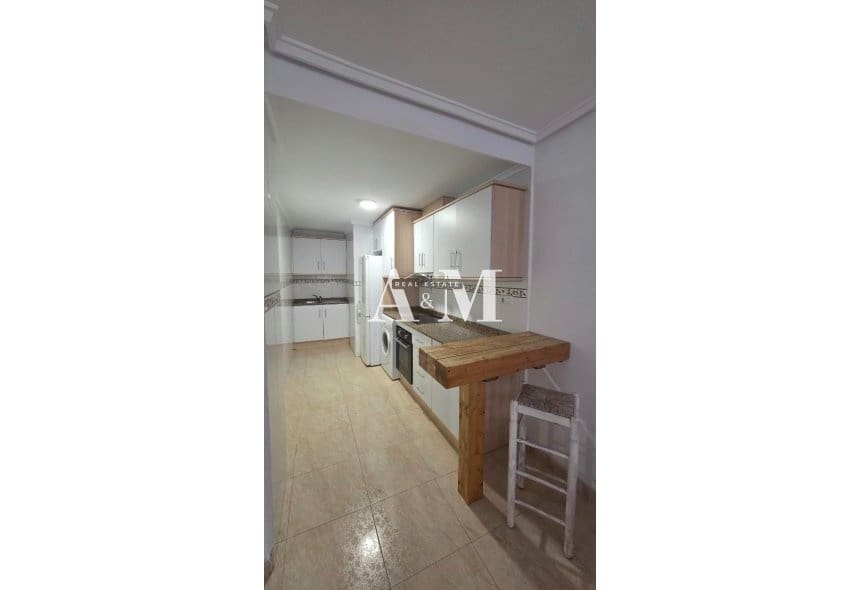 2 soverom Leilighet til leie i San Miguel de Salinas - € 850 (Ref: 10156788)