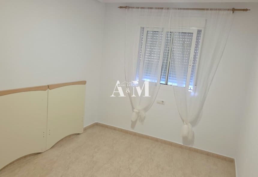 2 soverom Leilighet til leie i San Miguel de Salinas - € 850 (Ref: 10156788)