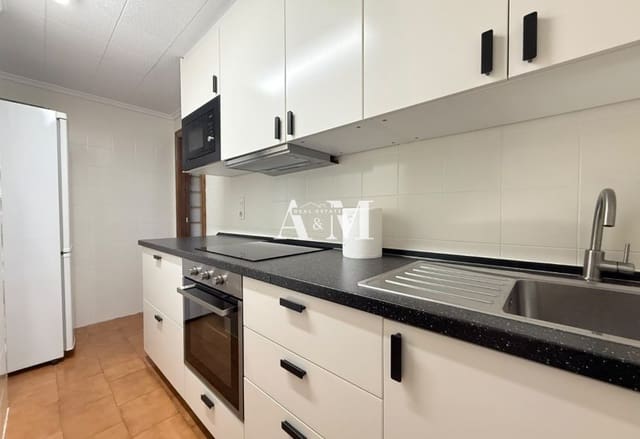 Apartamento Playa de 3 habitaciones en Playa del Acequión, Torrevieja en alquiler con piscina garaje - 1.000 € (Ref: 10156789)