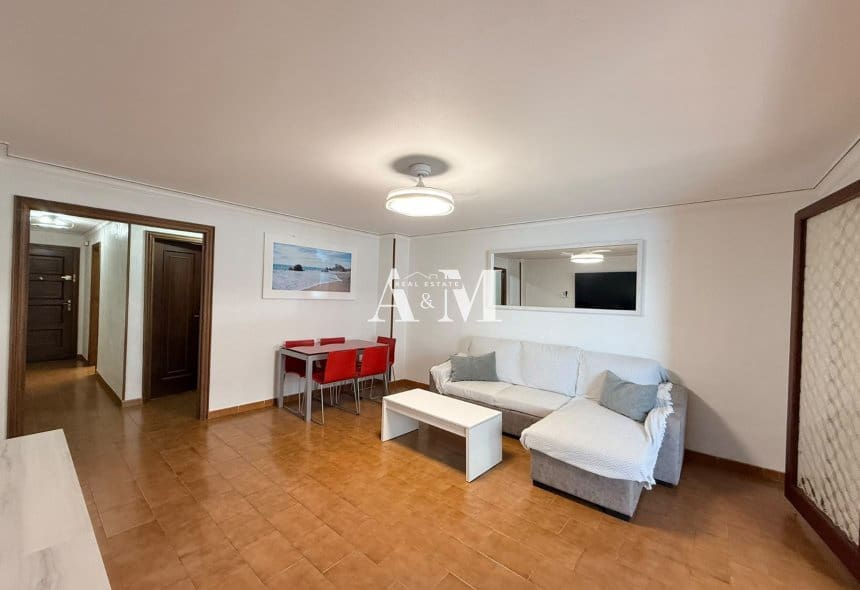 Appartement de Plage de 3 chambres à louer à Torrevieja avec piscine garage - 1 000 € (Ref: 10156789)