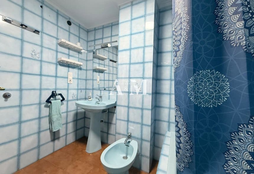 Appartement de Plage de 3 chambres à louer à Torrevieja avec piscine garage - 1 000 € (Ref: 10156789)
