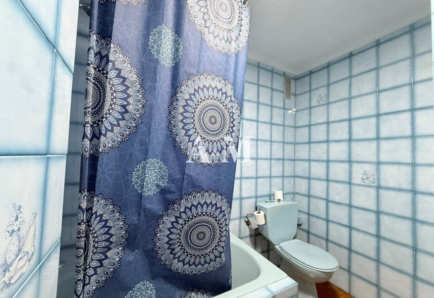 Appartement de Plage de 3 chambres à louer à Torrevieja avec piscine garage - 1 000 € (Ref: 10156789)