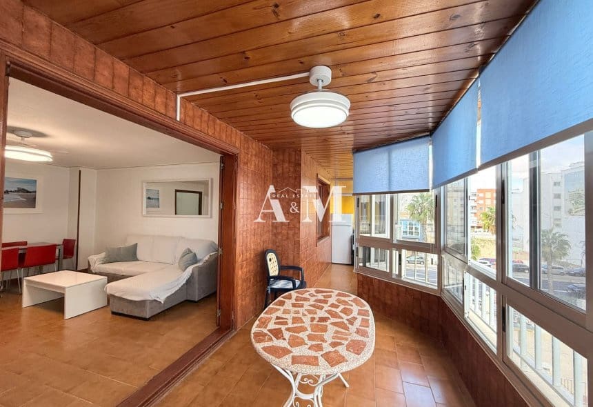 Appartement de Plage de 3 chambres à louer à Torrevieja avec piscine garage - 1 000 € (Ref: 10156789)