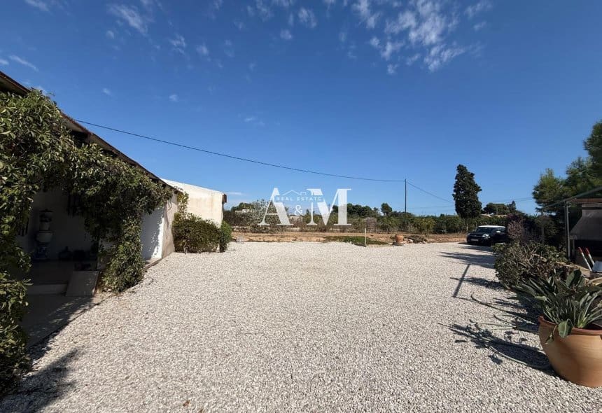 5 bedroom Villa for rent in Guardamar del Segura with garage - € 1,100 (Ref: 10156927)