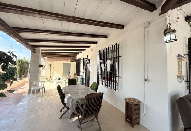5 bedroom Villa for rent in El Raso, Guardamar del Segura with garage - € 1,100 (Ref: 10156927)