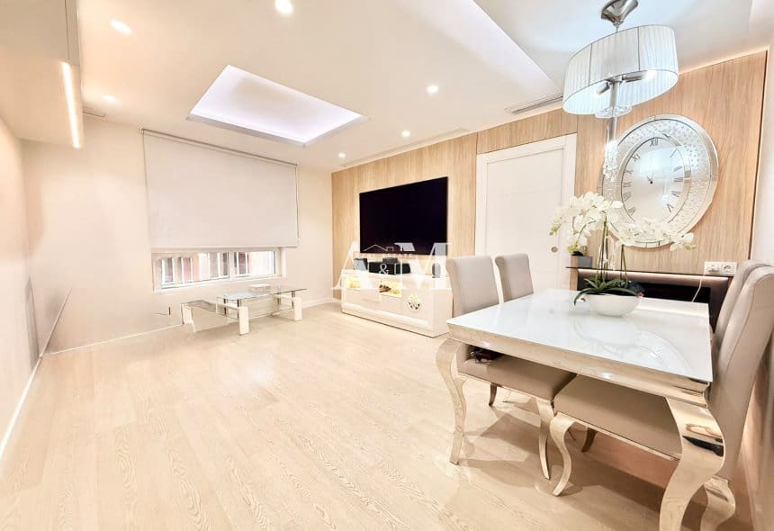 3 soverom Leilighet til leie i Torrevieja med garasje - € 1 400 (Ref: 10158687)