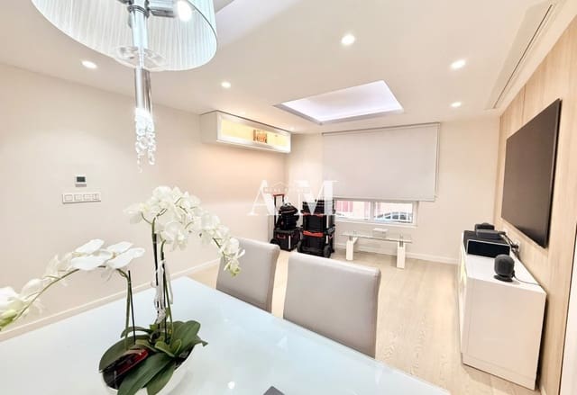3 soverom Leilighet til leie i El Molino, Torrevieja med garasje - € 1 400 (Ref: 10158687)