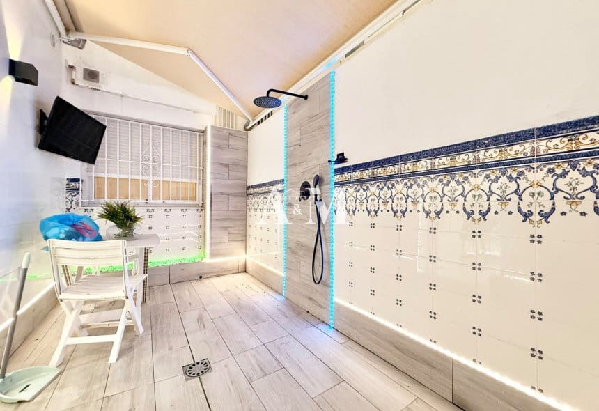 3 soverom Leilighet til leie i Torrevieja med garasje - € 1 400 (Ref: 10158687)