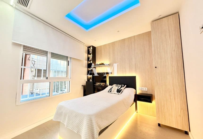 3 soverom Leilighet til leie i Torrevieja med garasje - € 1 400 (Ref: 10158687)