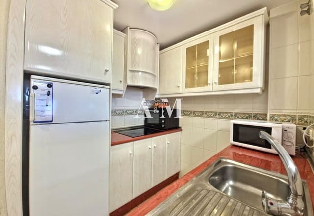 2 makuuhuone Huoneisto vuokrattavana paikassa Aguas Nuevas, Torrevieja mukana uima-altaan - 950 € (Ref: 10160248)